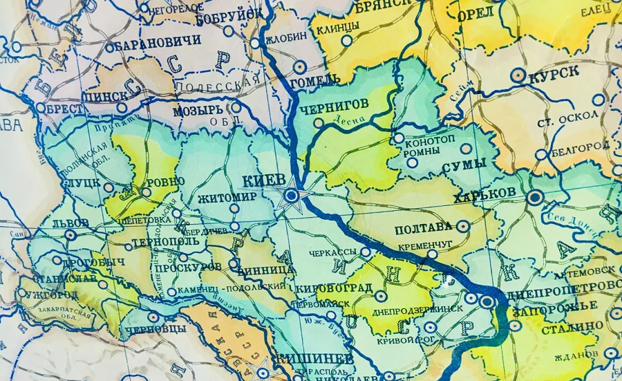 Historical map of Ukraine and nearby countries, with Russian text