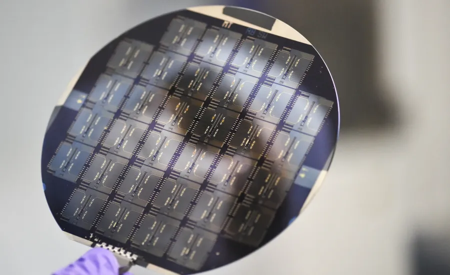 Silicon wafers with a pattern on surface