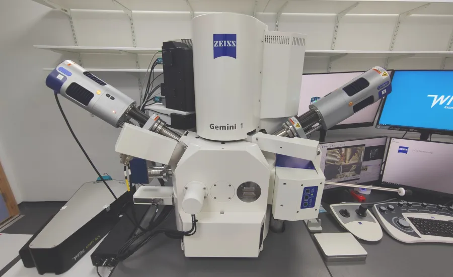 A close up of the chemical nanoanalysis scanning electron microscope